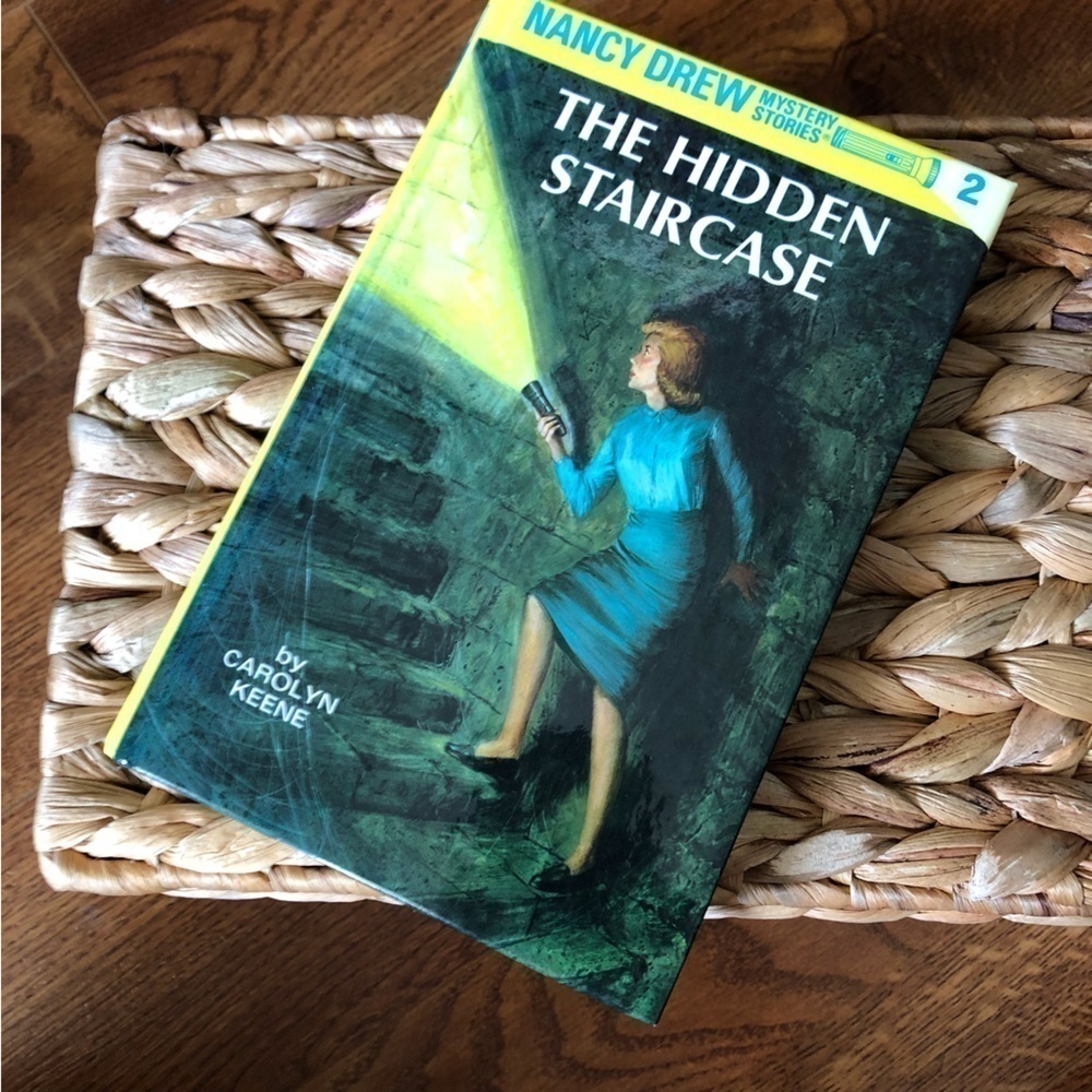 Vintage Nancy Drew Mystery: The Hidden Staircase #2 hardback book